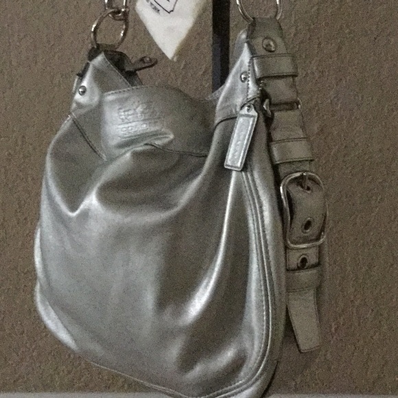 COACH SATCHEL - Picture 2 of 8